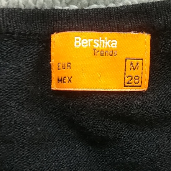 BERKSHA COLD SHOULDER TOP - Picture 3 of 8